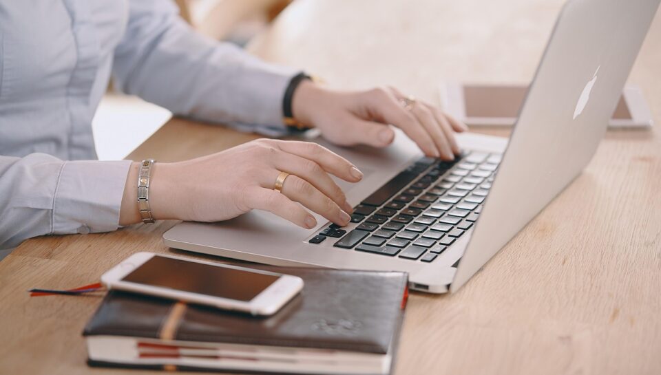 BizoraCRM Custom Software Solutions414